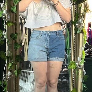 Hollister Jean shorts ; ultra high rise mom shorts ; 11 ; w30 ; hardly used